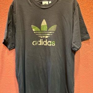 Adidas Men's Charcoal Gray Tee with Camo Logo